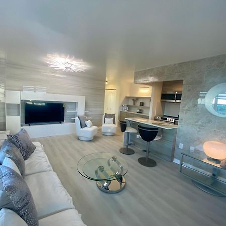 Panoramic Luxurious Waterfront One Bedroom Apartment With Miami Skyline View Free Parking 5Min Drive To Маями Бийч Екстериор снимка