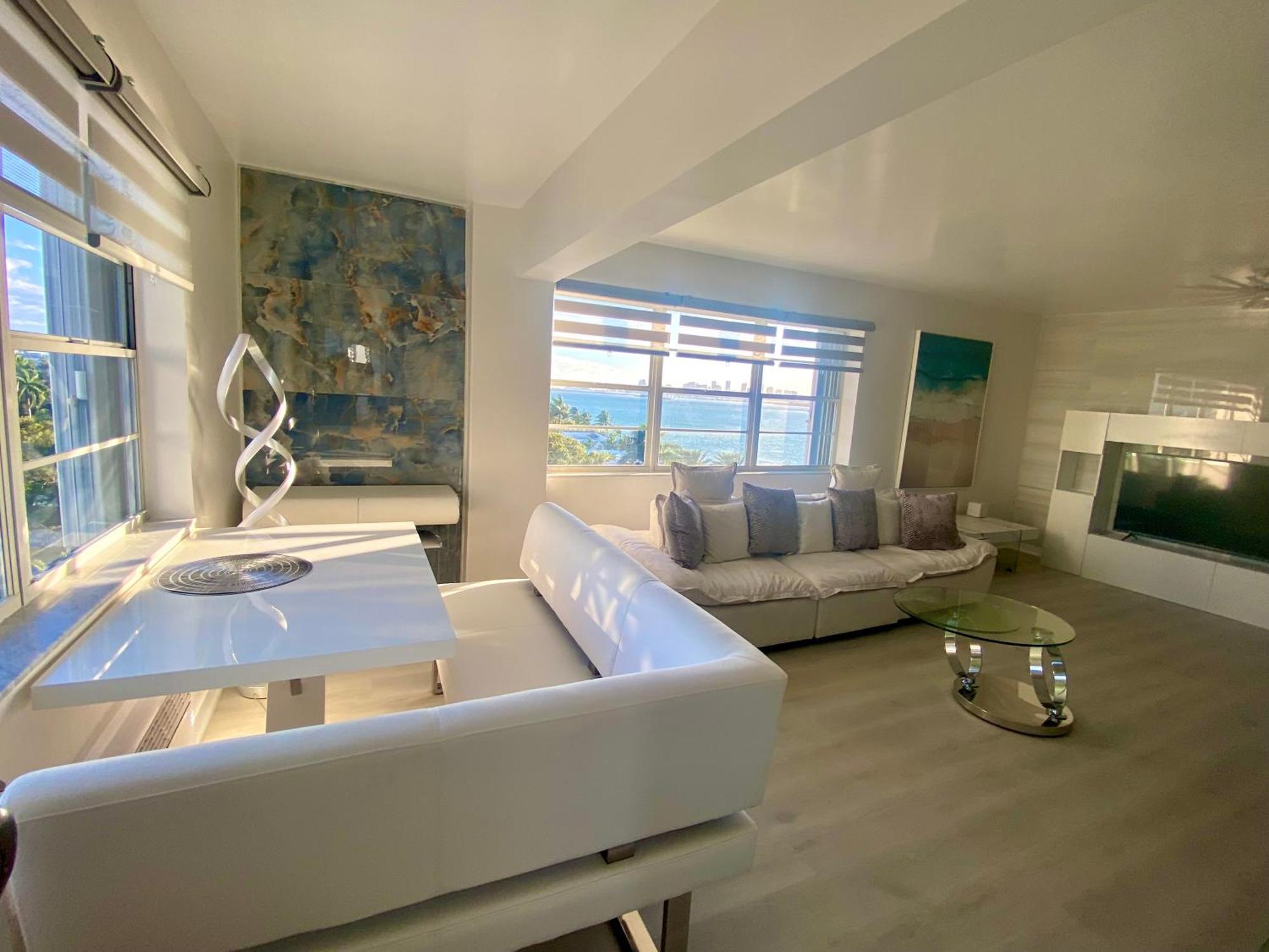 Panoramic Luxurious Waterfront One Bedroom Apartment With Miami Skyline View Free Parking 5Min Drive To Маями Бийч Екстериор снимка