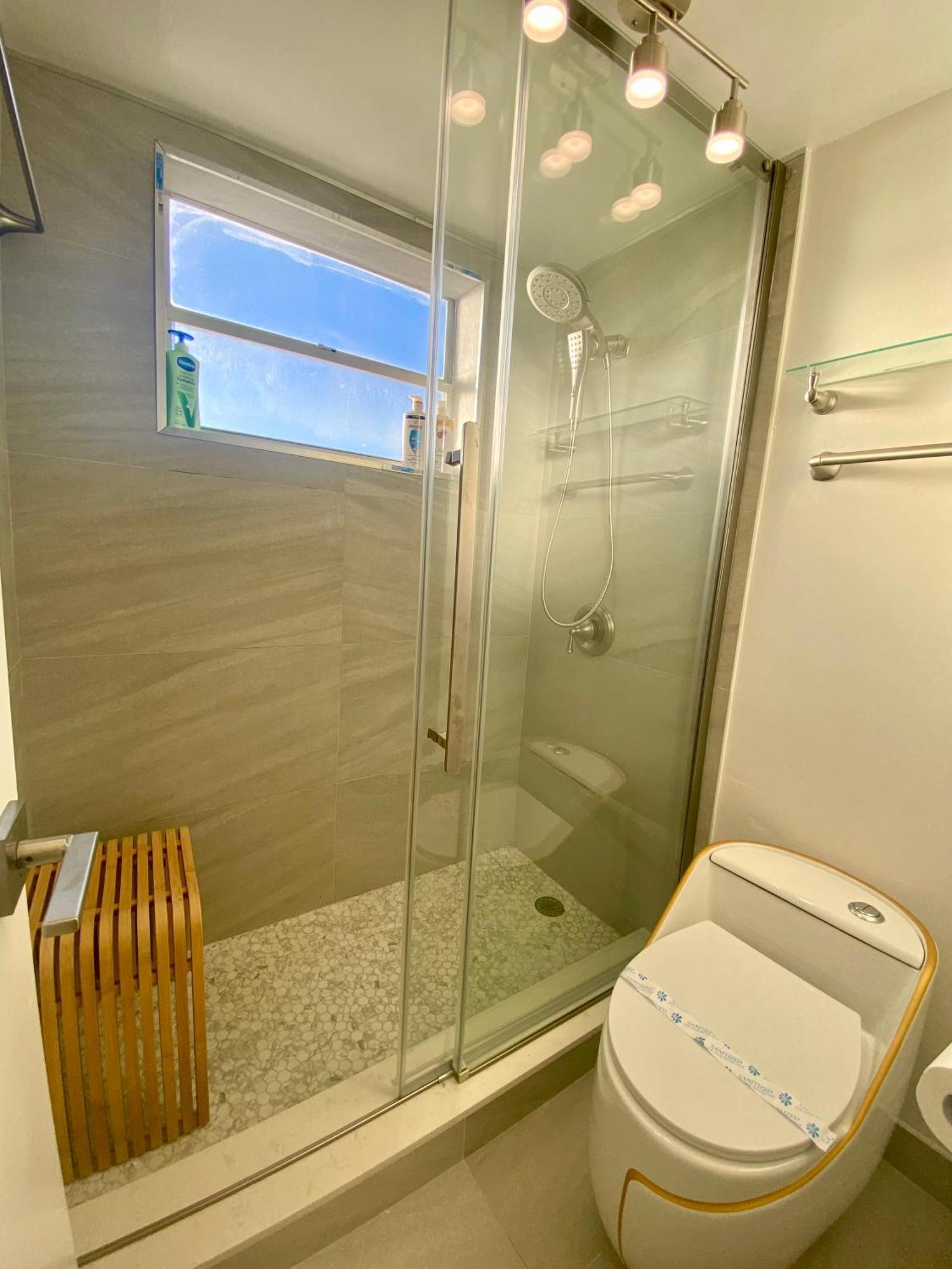 Panoramic Luxurious Waterfront One Bedroom Apartment With Miami Skyline View Free Parking 5Min Drive To Маями Бийч Екстериор снимка