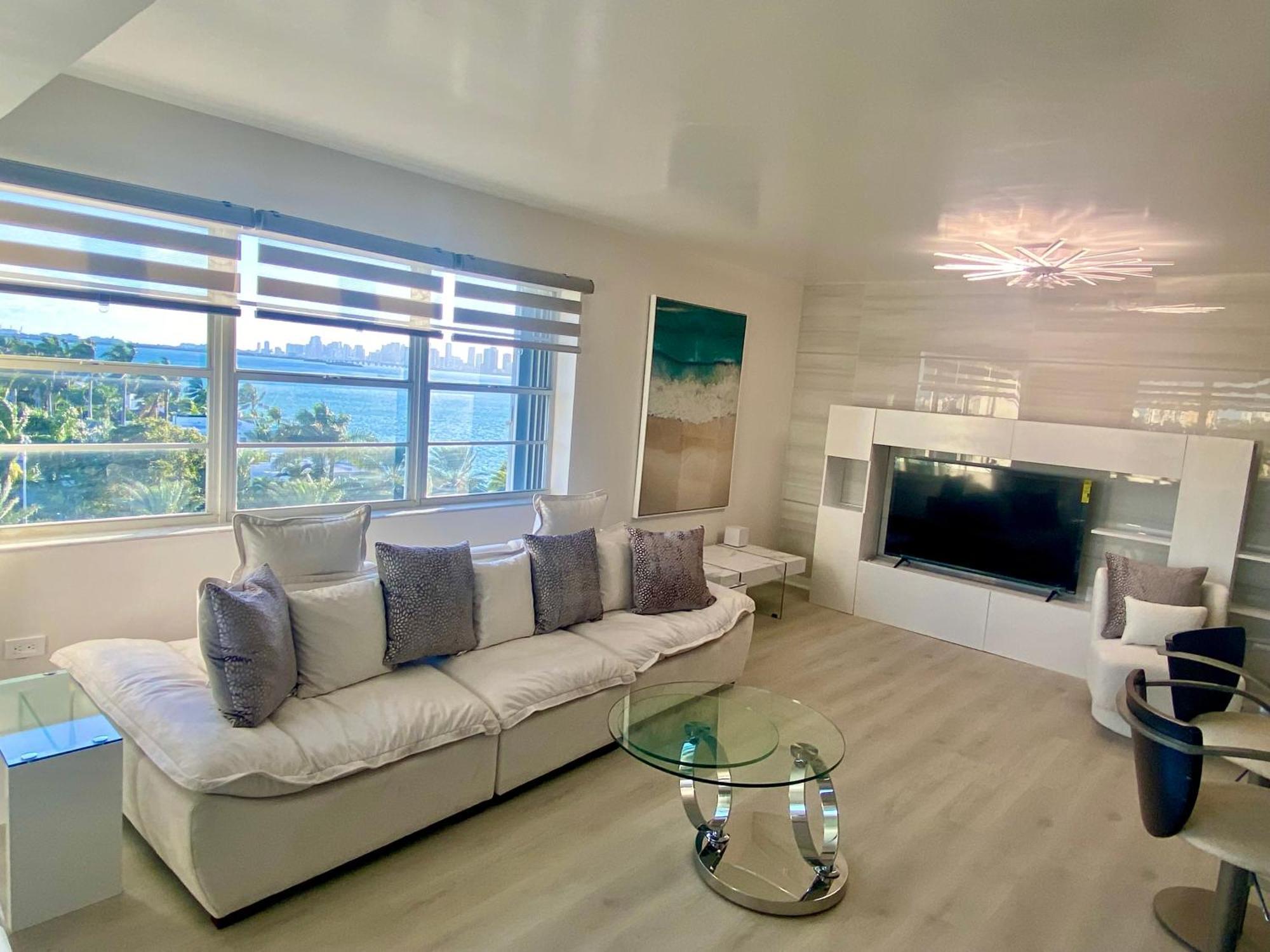 Panoramic Luxurious Waterfront One Bedroom Apartment With Miami Skyline View Free Parking 5Min Drive To Маями Бийч Екстериор снимка