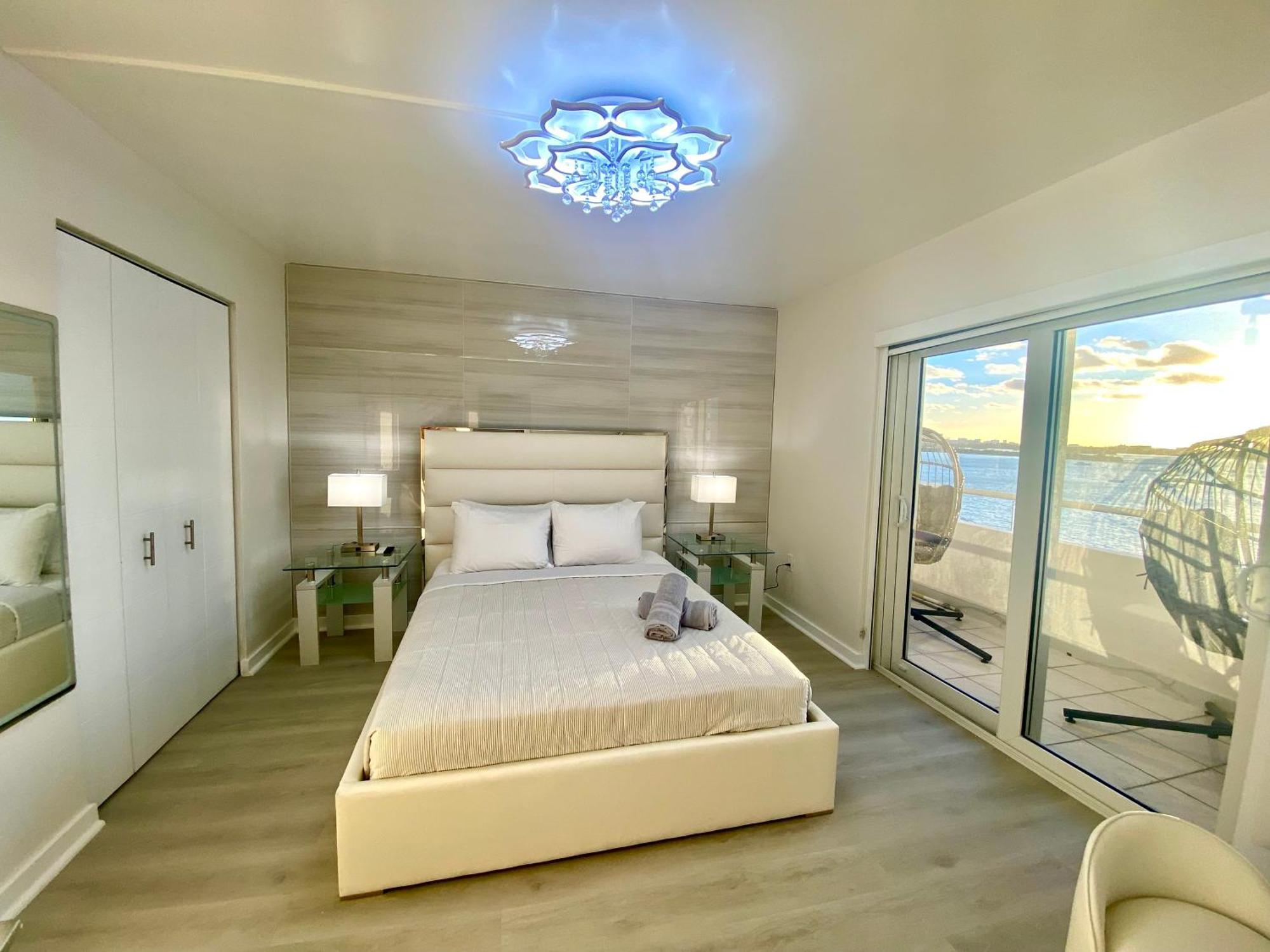 Panoramic Luxurious Waterfront One Bedroom Apartment With Miami Skyline View Free Parking 5Min Drive To Маями Бийч Екстериор снимка